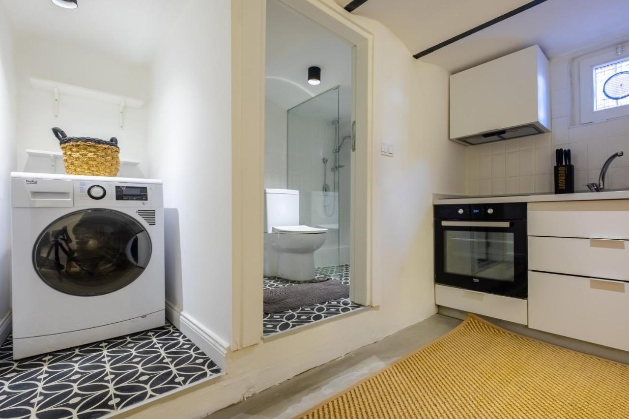 Vibrant Flat 5 Minutes Walk To Istiklal In Beyoglu Apartment Istanbul Exterior photo