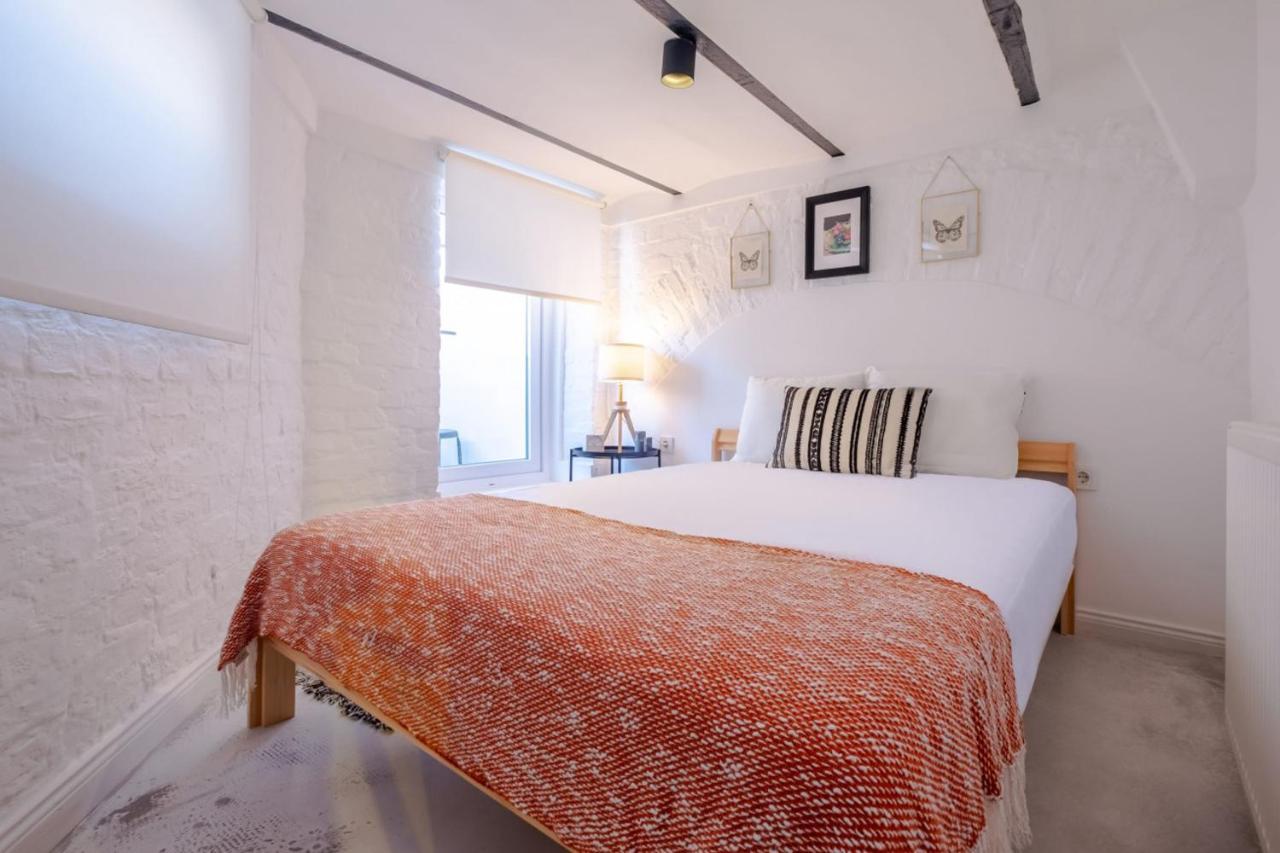 Vibrant Flat 5 Minutes Walk To Istiklal In Beyoglu Apartment Istanbul Exterior photo